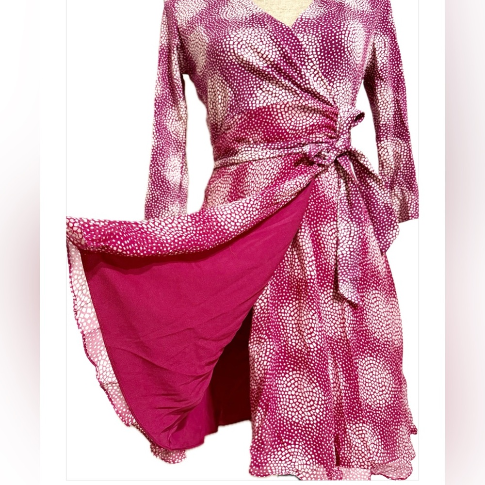Diane Von Furstenberg Purple and White Patterned Dress